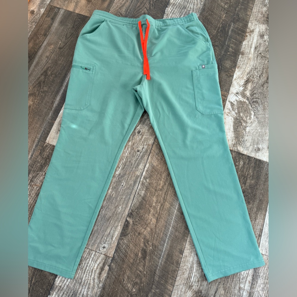 Figs! Xl pants, good used condition